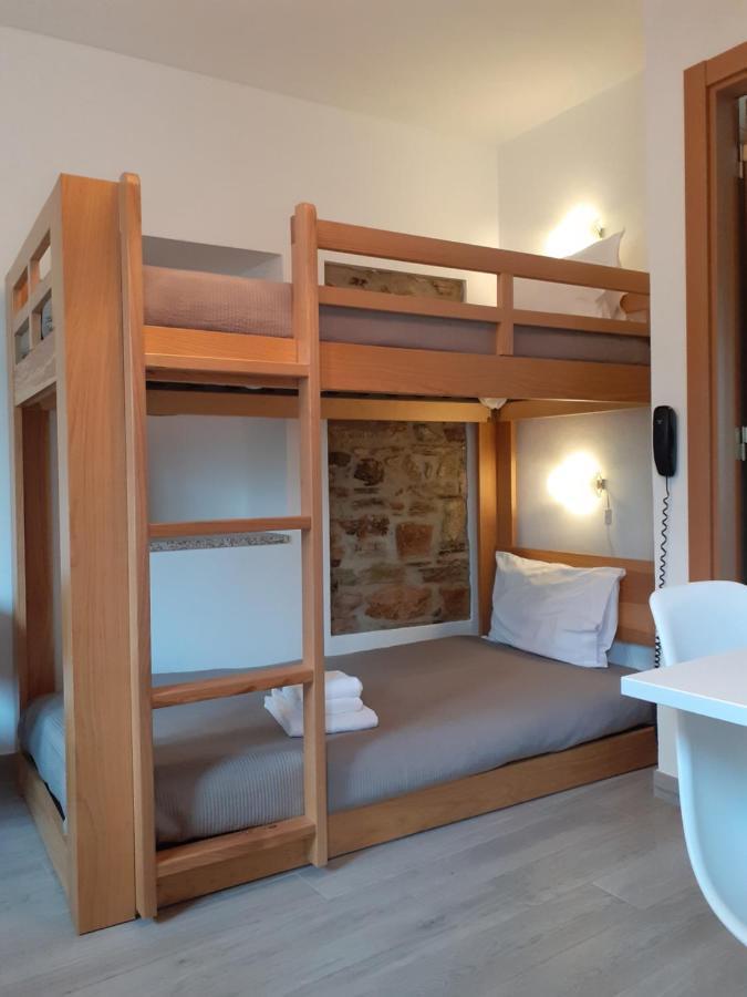 Hostel เซอร์เทิน ภายนอก รูปภาพ